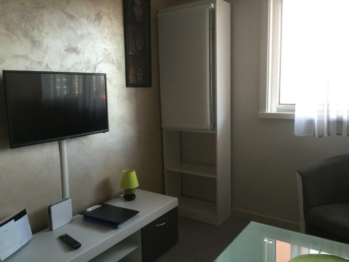 Frejus Studio Екстериор снимка